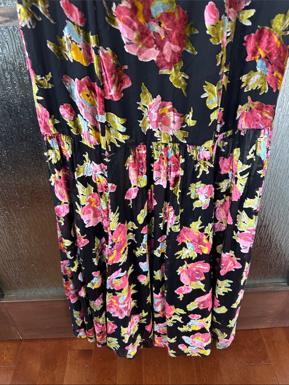 Rixo Velvet Floral Gown Floral Maxi Dress with Flutter Sleeves Sz 4 - Picture 15 of 15